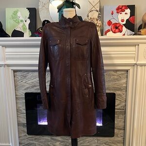 Danier Women'sLeather trench coat in Burgundy